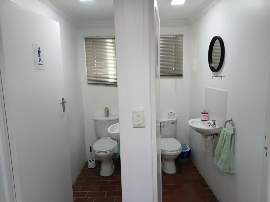 To Let Commercial Property for Rent in Bodorp Western Cape